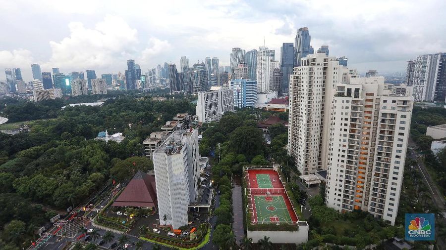 Banjir di Jakarta agaknya sudah bukan merupakan hal yang aneh, terutama bagi penduduk Jakarta yang sudah tinggal selama bertahun-tahun.