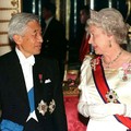 Ratu Elizabeth Koleksi 50 Tiara & Mahkota, Siapa Pewarisnya?