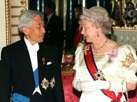 Ratu Elizabeth Koleksi 50 Tiara & Mahkota, Siapa Pewarisnya?