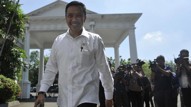 Tepis Isu Reshuffle, Menpora Tak Khawatir dan Pilih Kerja