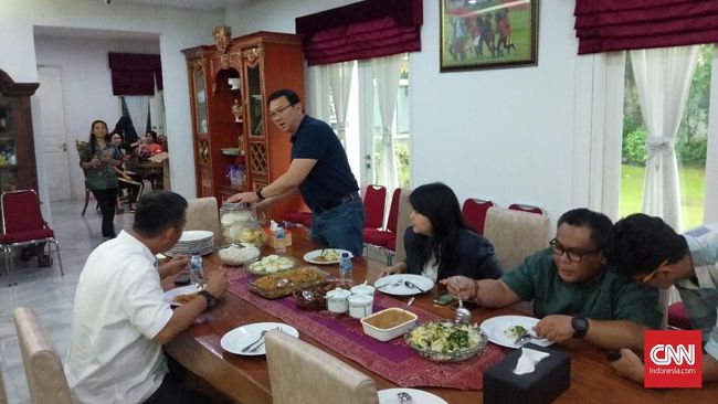 Ahok Temui Ketua DPRD DKI Jakarta Prasetio di Kediamannya