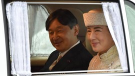 Naruhito Berdoa ke Dewa Matahari Saat Penobatan Kaisar Jepang