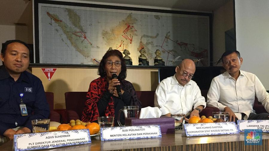 Insiden itu diduga terjadi karena kapal TNI AL telah menangkap kapal Vietnam BD 979 yang sedang melakukan penangkapan ikan secara ilegal.