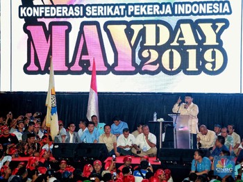 Prabowo Berpantun & Berpidato Berapi-api di Acara Hari Buruh