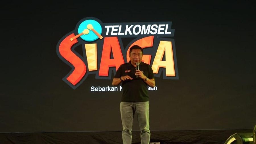 PT Telkomsel mendukung konsolidasi opeator seluler agar industri semakin sehat tetapi konsolidasi yang di maksud sesuai undang-undang yang ada.