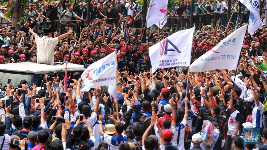 Sejumlah tuntuntan yang disuarakan para buruh ini seperti menolak upah murah dan cabut PP 78/2015.