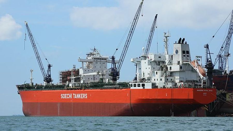 Kapal milik anak usaha SOCI yaitu PT Multi Ocean Shipyard meledak di Kepulauan Riau dan melukai dua pekerjanya.