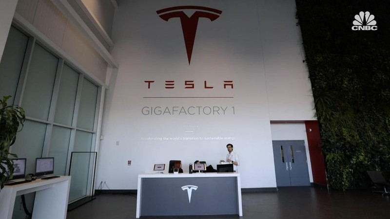 Elon Musk menyebut Tesla's Gigafactory sebagai 