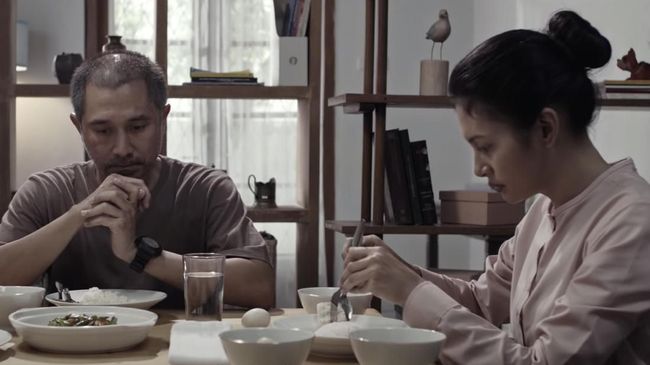 Ulasan Film: '27 Steps of May'