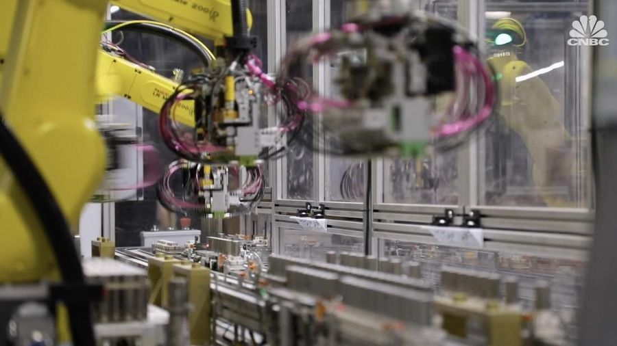 Elon Musk menyebut Tesla's Gigafactory sebagai 