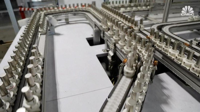 Elon Musk menyebut Tesla's Gigafactory sebagai 
