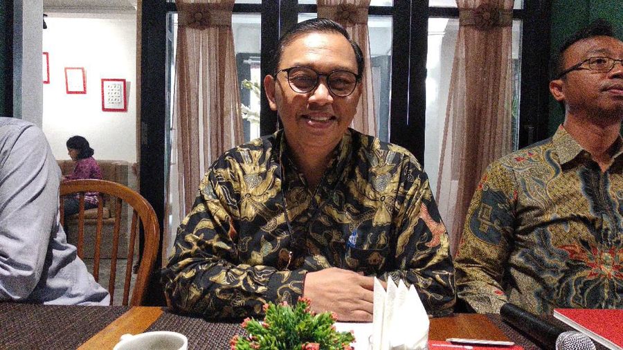 Pemerintah Indonesia melalui beberapa kegiatan yang diadakan Kementerian Luar Negeri berupaya memperkenalkan Indonesia ke berbagai negara dunia.