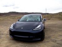 Crash! Tesla Tabrakan 2 Tewas, Salah Sopir atau Autopilot?