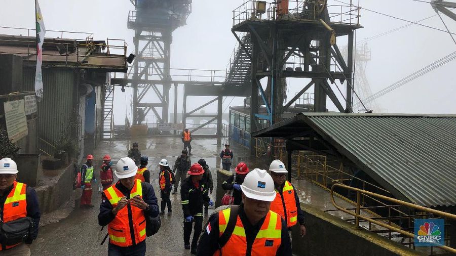 Progres pembangunan fasilitas pemurnian dan pengolahan (smelter) PT Freeport Indonesia hingga Februari 2019 baru 3,86%.