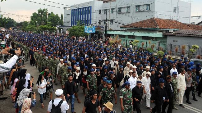 Ribuan Warga Badui Turun Gunung Jalani Tradisi Seba