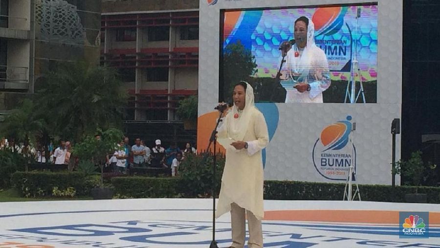 Menteri Badan Usaha Milik Negara (BUMN) Rini M Soemarno melepas 250.447 pemudik.