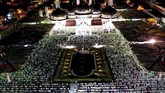 Proses salat tarawih pada 5 Mei malam itu dilakukan setelah pemerintah resmi menetapkan 6 Mei 2019 sebagai 1 Ramadan 1440 hijriah. (ANTARA FOTO/Irwansyah Putra)