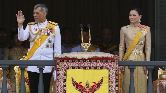 Virus Corona, Raja Thailand Ngungsi ke Jerman Bawa 20 Selir