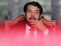 Sah! MK Tolak Gugatan PSI Soal Batas Usia Capres-Cawapres
