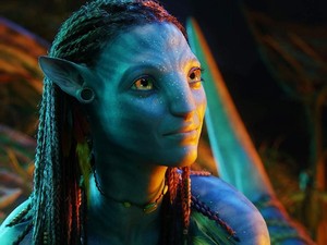 Zoe Saldana Protes CGI Performance Belum Diapresiasi
