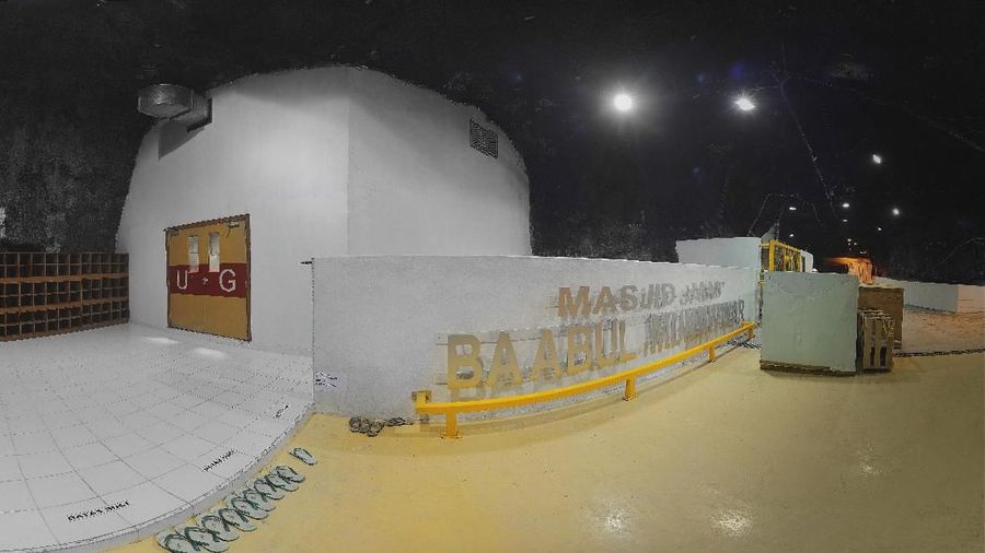 Tempat ibadah ini terletak di titik terdalam dari permukaan tanah di kompleks tambang bawah tanah pertambang Grasberg Freeport.