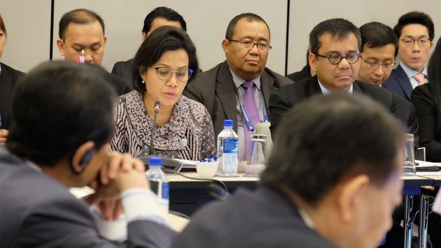 Menteri Keuangan Sri Mulyani Indrawati akhirnya angkat bicara mengenai ajakan Wakil Ketua Umum Gerindra untuk tidak membayar pajak.