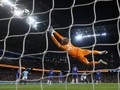 Fakta di Balik Tendangan Roket Kompany ke Gawang Leicester