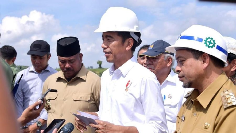 Jokowi mengingatkan kepada seluruh pihak agar dapat memberikan pelajaran politik yang baik.