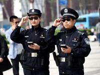 Startup Ini Kembangkan Kacamata Bantu Polisi Deteksi Penjahat