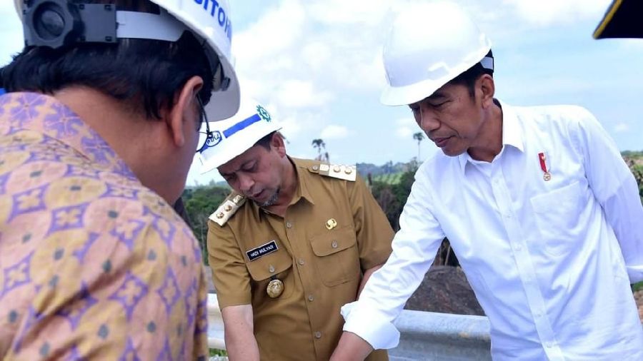 Presiden Joko Widodo (Jokowi) bersama sejumlah menteri Kabinet Indonesia Maju hari ini menuju Kaltim.