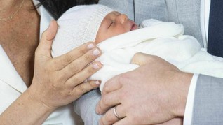 Pangeran William-Kate Disebut Baru Jenguk Anak Harry-Meghan