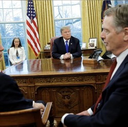 Trump: Bea Impor AS Bikin Banyak Perusahaan Tinggalkan China