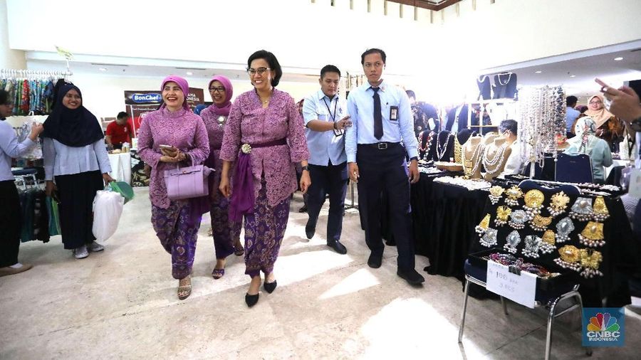 Mantan Menko Perekonomian dan Menko Maritim Rizal Ramli kembali mengolok Menteri Keuangan Sri Mulyani Indrawati