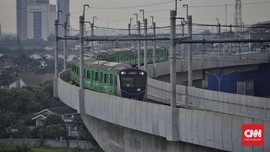 Khofifah Usul Jatim Bangun LRT dan MRT ke Jokowi