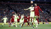 Liverpool bermain efisien di laga ini dengan menciptakan empat gol meski Barcelona unggul penguasaan bola dengan 57 persen berbanding 43 persen. (Action Images via Reuters/Carl Recine)