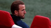 Harry Kane tetap ikut dengan skuat Tottenham Hotspur ke Amsterdam meski sudah dipastikan absen karena cedera lutut. (Reuters/Matthew Childs)