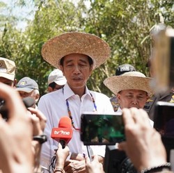 Apakah Anda Setuju Menteri-menteri Jokowi Ini Layak Diganti?