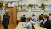 'Damai dalam keadaan kelaparan lebih baik ketimbang perang dalam keadaan kenyang,' ujar Begayev kepada cucunya. (Reuters/Maxim Shemetov)