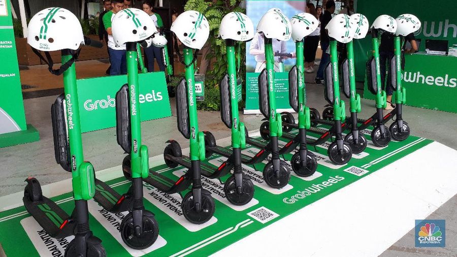Bandara Internasional Soekarno-Hatta resmi menambah layanan baru dengan diluncurkan skuter listrik GrabWheels.