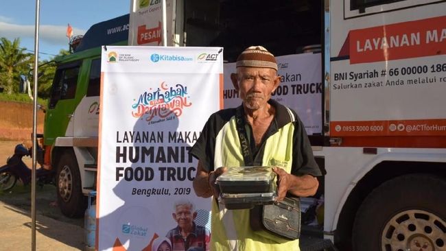 Humanity Food Truck Bantu Makanan ke Korban Banjir Bengkulu