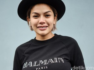 Nikita Mirzani Umrah Rutin, Jawab soal Tenangkan Diri