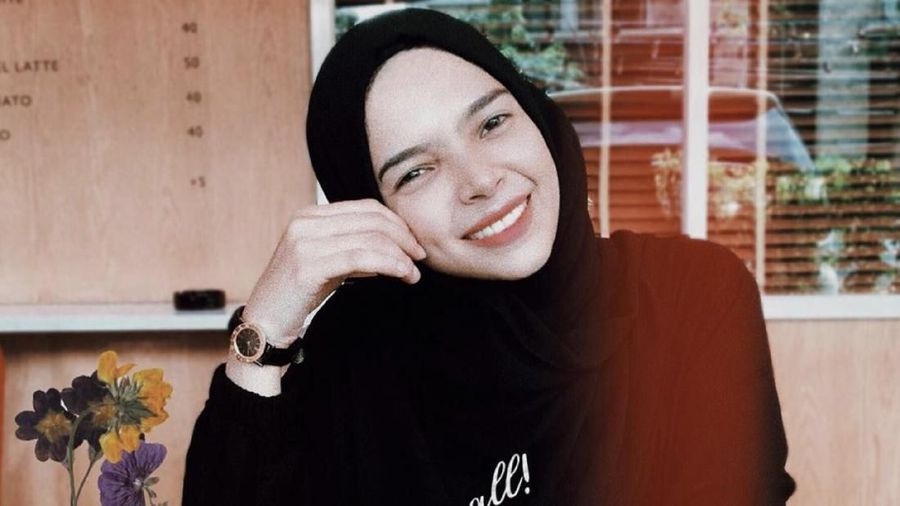 Restu Anggraini dan Vivi Zubaedi