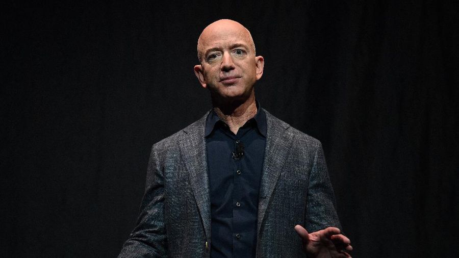 Founder, Chairman, CEO and President of Amazon Jeff Bezos speaks during an event about Blue Origin's space exploration plans in Washington, U.S., May 9, 2019. REUTERS/Clodagh Kilcoyne