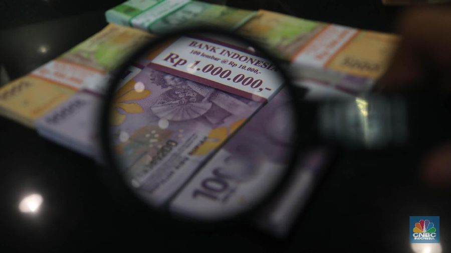 Pelemahan nilai tukar rupiah terhadap dolar Amerika Serikat (AS) berlanjut di perdagangan pasar spot pagi hari ini.