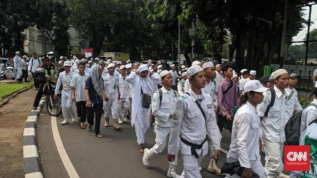 Ada Imbauan Prabowo, FPI Bandung Tetap Kirim 500 Orang ke MK