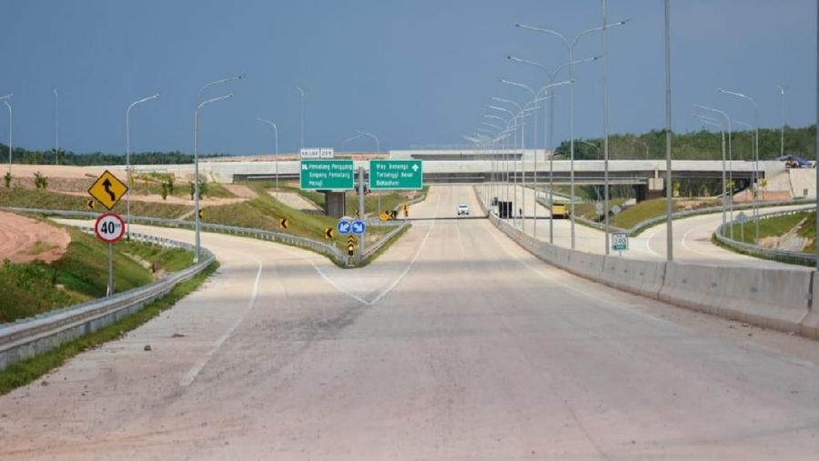 Rekor Pembangunan Tol Terpanjang dengan Memakan waktu pembangunan kurang dari 2,5 tahun.