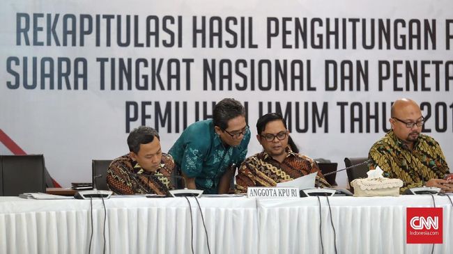 Hasil Pleno Pilpres di 28 Provinsi: Jokowi Unggul 55,7 Persen