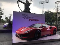 Hai Crazy Rich! Ferrari 488 Pista Hadir di Indonesia, Minat?