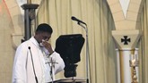 Gereja juga menyatakan sekolah swasta Katolik yang ditutup setelah liburan paskah akan mulai kembali kegiatan belajar mengajar pada Selasa (14/5). (REUTERS/Dinuka Liyanawatte)