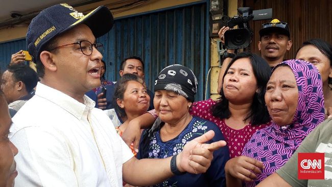 Investasi Politik Gubernur Anies di Balik Kebijakan Pro-PKL